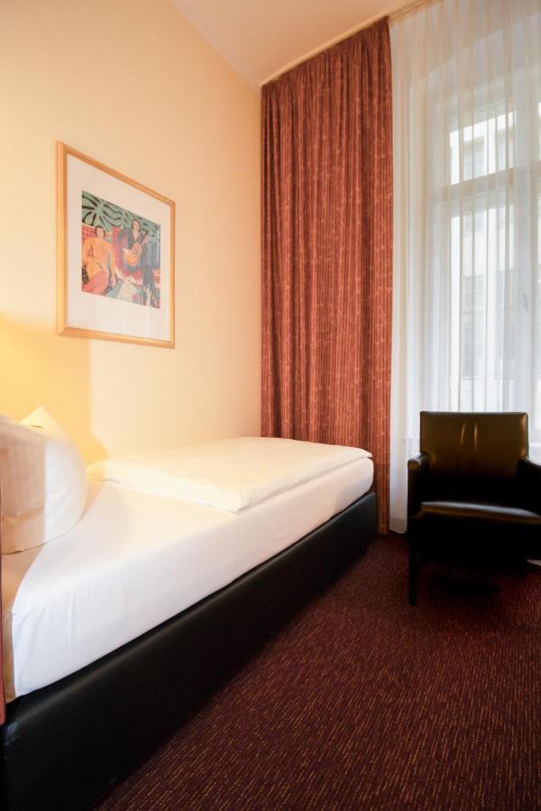 Akzent Hotel Am Goldenen Strauss Gorlitz Exterior photo