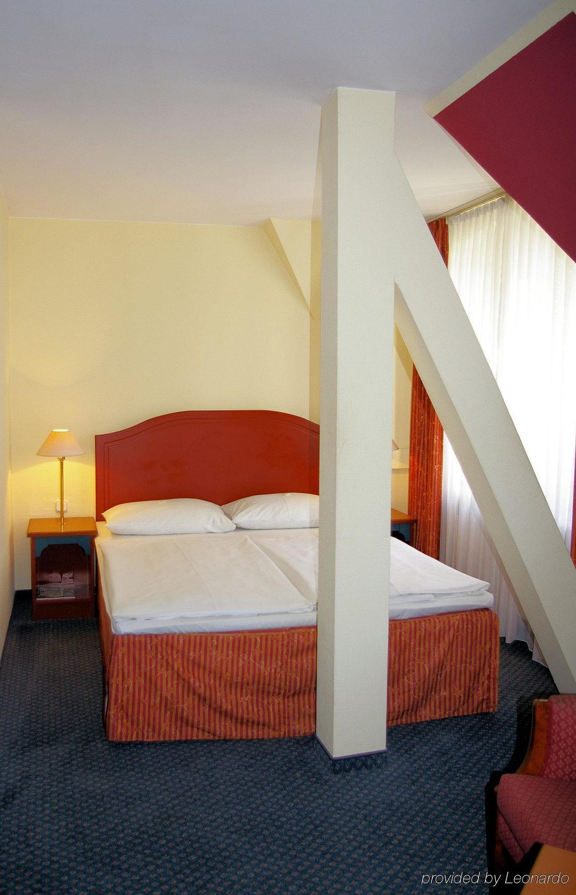Akzent Hotel Am Goldenen Strauss Gorlitz Room photo